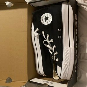 Women’s Platform Converse